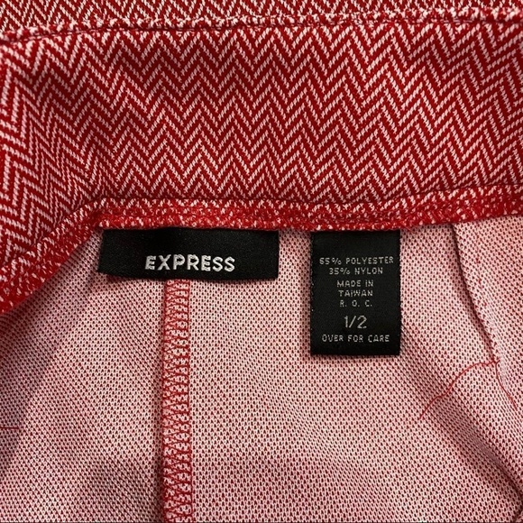 Express Red & White Mini Chevron Attached Belt Skirt - Picture 2 of 5